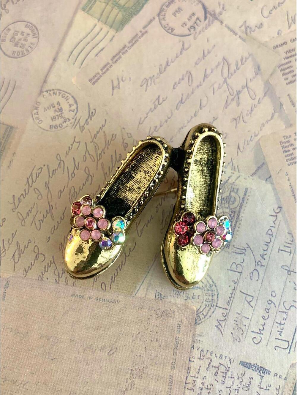 Dainty Floral Loafer Brooch - Pink Rhinestone Shoe Pin